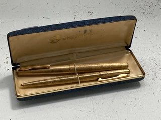 Lot 1150  
            Marchington SR13 - Parcel Delivery Only 

                
VINTAGE SHEAFFER PEN SET, ROLLERBALL AND FOUNTAIN PEN, IN ORIGINAL BOX: LOCATION ...