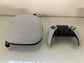 Lot 117  
            Marchington SR13 - Parcel Delivery Only 

                
PLAYSTATION DUAL CONTROLLER WITH ATTACHMENTS AND CARRY CASE: LOCATION - WH4