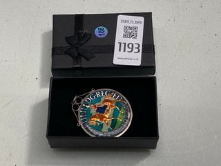 Lot 1193  
            Marchington SR13 - Parcel Delivery Only 

                
A 1977 SILVER JUBILEE COIN PENDANT PICKED OUT IN SILVER AND GOLD. BOXED: LOCATION...
