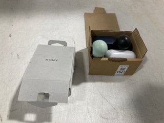 Lot 1242  
            Marchington SR13 - Parcel Delivery Only 

                
QTY OF ASSORTED AUDIO ITEMS TO INCLUDE SONY WIRELESS EARBUDS IN WHITE: LOCATION - D5