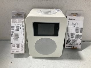 Lot 1266  
            Marchington SR13 - Parcel Delivery Only 

                
3 X ASSORTED TECH & AUDIO ITEMS TO INCLUDE JOHN LEWIS & PARTNERS DAB DIGITAL RADI...