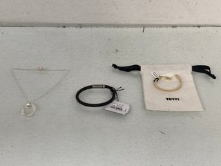 Lot 1281  
            Marchington SR13 - Parcel Delivery Only 

                
QTY OF ASSORTED JEWELLERY TO INCLUDE BOSS LEATHER BRACELET IN BROWN: LOCATION - D7