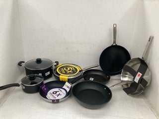 Lot 1298  
            Marchington SR13 - Parcel Delivery Only 

                
QTY OF ASSORTED KITCHEN ITEMS TO INCLUDE DOJO NEVERSTICK 26CM SAUTE PAN: LOCATION...