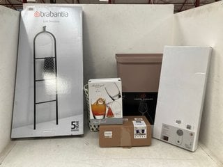 Lot 1336  
            Marchington SR13 - Parcel Delivery Only 

                
QTY OF ASSORTED HOUSEHOLD ITEMS TO INCLUDE JOHN LEWIS & PARTNERS PENDULUM WALL CL...