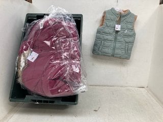 Lot 1344  
            Marchington SR13 - Parcel Delivery Only 

                
QTY OF ASSORTED JOHN LEWIS & PARTNERS CHILDRENS CLOTHING IN VARIOUS SIZES TO INCL...