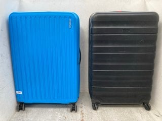 Lot 1352  
            Marchington SR13 - Parcel Delivery Only 

                
JOHN LEWIS & PARTNERS LARGE HARDSHELL SPINNER SUITCASE IN BLACK TO INCLUDE AMERIC...