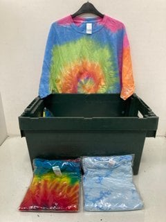 Lot 146  
            Marchington SR13 - Parcel Delivery Only 

                
QTY OF ASSORTED TYE DYE T-SHIRTS IN VARIOUS SIZES TO INCLUDE UK SIZE M: LOCATION ...