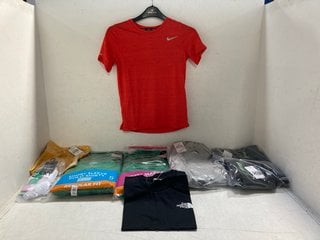 Lot 181  
            Marchington SR13 - Parcel Delivery Only 

                
QTY OF ASSORTED CHILDRENS CLOTHING IN VARIOUS SIZES TO INCLUDE RALPH LAUREN T-SHI...
