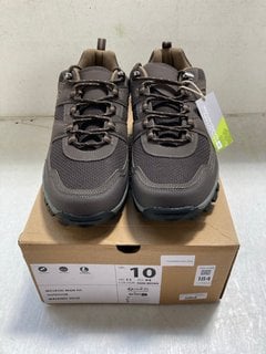 Lot 184  
            Marchington SR13 - Parcel Delivery Only 

                
MCLEOD WIDE FIT OUTDOOR WALKING SHOES IN DARK BROWN-UK SIZE 10: LOCATION - WH8