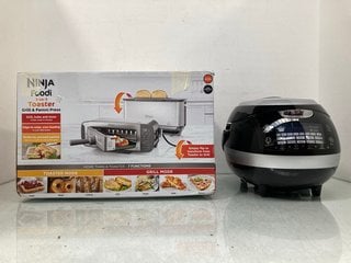 Lot 323  
            Marchington SR13 - Parcel Delivery Only 

                
NINJA FOODI 3 - IN - 1 TOASTER , GRILL & PANINI PRESS TO INCLUDE COOK'S ESSENTIAL...