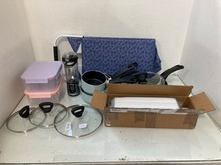 Lot 327  
            Marchington SR13 - Parcel Delivery Only 

                
QTY OF HOUSEHOLD ITEMS TO INCLUDE COOK'S ESSENTIAL SAUCEPAN WITH LID: LOCATION - H11