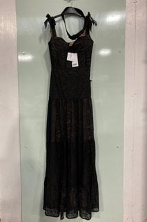 Lot 42  
            Marchington SR13 - Parcel Delivery Only 

                
NADINE MERABI MIRANDA MAXI DRESS - BLACK - SIZE UK SMALL - ORIGINAL RRP £365: LOC...