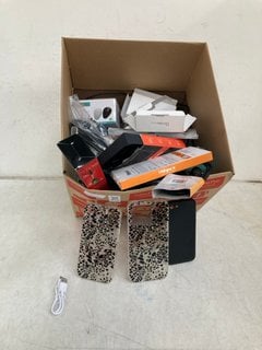 Lot 456  
            Marchington SR13 - Parcel Delivery Only 

                
QTY OF ASSORTED TECH ITEMS TO INCLIUDE POWOMAO L-10 SELFIE STICK TRIPOD: LOCATION...