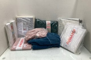 Lot 557  
            Marchington SR13 - Parcel Delivery Only 

                
QTY OF BEDDING ITEMS TO INCLUDE JOHN LEWIS & PARTNERS SINGLE FITTED SHEET IN PINK...