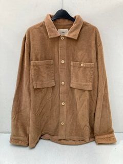 Lot 608  
            Marchington SR13 - Parcel Delivery Only 

                
FOLK CHUNKY CORD OVERSHIRT IN MINK-UK SIZE L-ORIGINAL RRP £159.00: LOCATION - G5