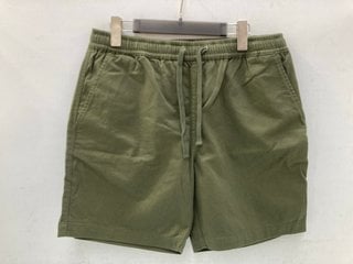 Lot 609  
            Marchington SR13 - Parcel Delivery Only 

                
UNIVERSAL WORKS BEACH SHORTS IN OLIVE-UK SIZE M-ORIGINAL RRP £99.00: LOCATION - G5