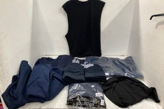 Lot 667  
            Marchington SR13 - Parcel Delivery Only 

                
QTY OF ASSORTED MENS CLOTHING IN VARIOUS SIZES TO INCLUDE RUSSELL COLLECTION V-NE...