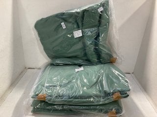 Lot 676  
            Marchington SR13 - Parcel Delivery Only 

                
3 X PAIRS OF 3 INCH HEADING TAPE CURTAINS IN SAGE GREEN-SIZE RAIL LENGTH 290 CM: ...