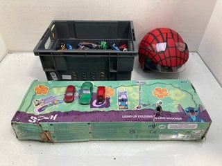 Lot 691  
            Marchington SR13 - Parcel Delivery Only 

                
QTY OF ASSORTED CHILDRENS TOYS TO INCLUDE LIGHT-UP FOLDING SCOOTER: LOCATION - G9