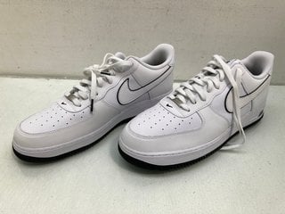 Lot 694  
            Marchington SR13 - Parcel Delivery Only 

                
NIKE AIR MAX TRAINERS IN WHITE-UK SIZE 14: LOCATION - G9