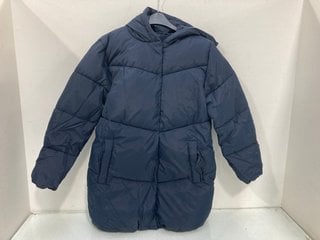 Lot 715  
            Marchington SR13 - Parcel Delivery Only 

                
MNG GIRLS ANORAK IN NAVY-AGE 12 YRS: LOCATION - G10