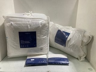 Lot 741  
            Marchington SR13 - Parcel Delivery Only 

                
4 X ASSORTED SOAK & SLEEP BEDDING ITEMS TO INCLUDE SUPER KINGSIZE GOOSE DOWN DUAL...