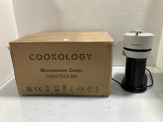 Lot 742  
            Marchington SR13 - Parcel Delivery Only 

                
COOKOLOGY CMAFS20L MICROWAVE OVEN IN BLACK TO INCLUDE NESPRESSO COFFEE MACHINE: L...
