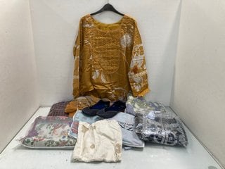 Lot 762  
            Marchington SR13 - Parcel Delivery Only 

                
QTY OF ASSORTED LADIES CLOTHING IN VARIOUS DESIGNS AND SIZES TO INCLUDE PAIR OF S...
