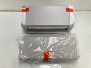 Lot 790  
            Marchington SR13 - Parcel Delivery Only 

                
RICOH SP SERIES IMAGE SCANNER-MODEL NO SP-112ON-ORIGINAL RRP £260.00: LOCATION - G14