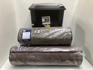 Lot 806  
            Marchington SR13 - Parcel Delivery Only 

                
3 X ASSORTED HOUSEHOLD ITEMS TO INCLUDE RUNRUG IN TARTAN BLACK-SIZE 5.7M X 0.6M: ...
