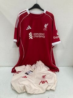 Lot 846  
            Marchington SR13 - Parcel Delivery Only 

                
ADIDAS MENS LIVERPOOL FC JERSEY-UK SIZE 2XL-ORIGINAL RRP £85.00 TO INCLUDE ADIDAS...