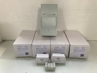 Lot 84  
            Marchington SR13 - Parcel Delivery Only 

                
4 X EUROPA MEC4M METAL CLAD MODULAR ENCLOSURES TO INCLUDE 2 X AVENUE AVCGRB10 REL...