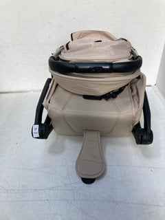 Lot 910  
            Marchington SR13 - Parcel Delivery Only 

                
KINDERKRAFT APINO STROLLER IN BEIGE: LOCATION - F12