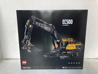 Lot 914  
            Marchington SR13 - Parcel Delivery Only 

                
LEGO EC500 HYBRID EXCAVATOR: LOCATION - F11