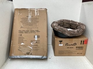 Lot 923  
            Marchington SR13 - Parcel Delivery Only 

                
3 X ASSORTED PET ACCESSORIES TO INCLUDE FERPLAST PET BED: LOCATION - F11