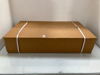 Lot 93  
            Marchington SR13 - Parcel Delivery Only 

                
RR SQUARE SHOWER IN CHROME WITH EASY FIX KIT INCLUDED-ORIGINAL RRP £275.00: LOCAT...