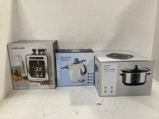 Lot 973  
            Marchington SR13 - Parcel Delivery Only 

                
3 X ASSORTED HOUSEHOLD ITEMS TO INCLUDE 3.5 LITRE SLOW COOKER: LOCATION - F7