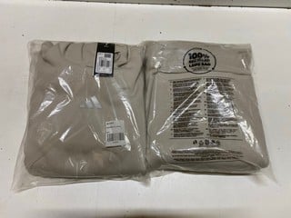 Lot 278  
            Nottingham SR2 - Delivery Only 

                
2 X ADIDAS WOMEN'S HOODIE UK SIZE: S