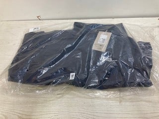 Lot 33  
            Nottingham SR2 - Delivery Only 

                
JACK WOLFSKIN WOMEN'S STORMY POINT 2L JACKET SIZE: 2XL ORIGINAL RRP: £115.00