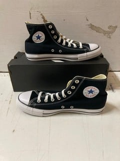 Lot 568  
            Nottingham SR2 - Delivery Only 

                
CONVERSE CHUCK ALL STAR UK SIZE: 9