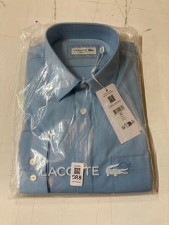 Lot 588  
            Nottingham SR2 - Delivery Only 

                
LACOSTE REGULAR FIT COTTON POPLIN SHIRT UK SIZE: 40