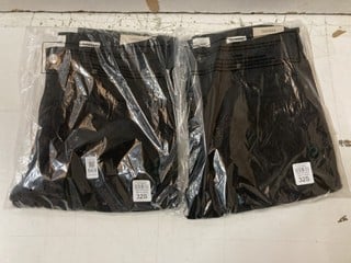 Lot 669  
            Nottingham SR2 - Delivery Only 

                
2 X RIVER ISLAND DENIM TAPERED JEANS UK SIZE: 32S