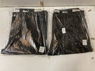 Lot 671  
            Nottingham SR2 - Delivery Only 

                
2 X RIVER ISLAND DENIM TAPERED JEANS UK SIZE: 36S