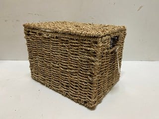 Lot 737  
            Nottingham SR2 - Delivery Only 

                
4 X SMALL STORAGE SEAGRASS STORAGE BOX