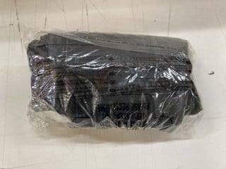 Lot 919  
            Nottingham SR2 - Delivery Only 

                
EDEN HIGH SOURCE SLOUCHY JEANS: UK SIZE 26 ORIGINAL RRP: £128.00