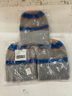Lot 959  
            Nottingham SR2 - Delivery Only 

                
3 X THE GROOVE STRIPE BEANIE ORIGINAL RRP: £32.00 EACH
