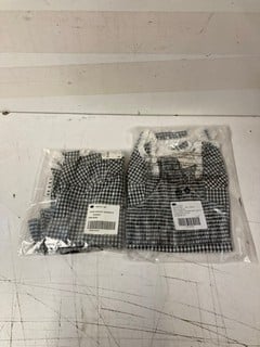 Lot 179  
            Nottingham SR3 - Delivery Only 

                
2 X CASSIE BODYSUIT M (BLACK) ORIGINAL RRP £68 EACH