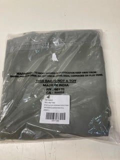 Lot 319  
            Nottingham SR3 - Delivery Only 

                
HAYDEN CARPENTER TROUSERS SIZE: L ORIGINAL RRP £140