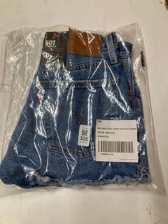 Lot 326  
            Nottingham SR3 - Delivery Only 
                
LEVI 501 HIGH RISE SHORTS VINTAGE DENIM SIZE:25