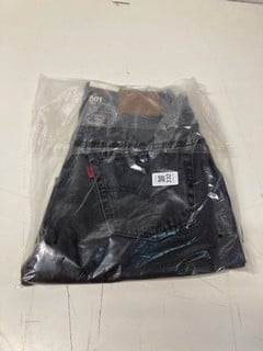 Lot 332  
            Nottingham SR3 - Delivery Only 
                
LEVI 501 90'S SHORTS IN BLACK SIZE: SIZE: 25